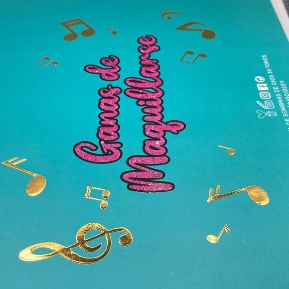 Karol G Bichota Eyeshadow Palette book-NEW - Picture 7 of 8